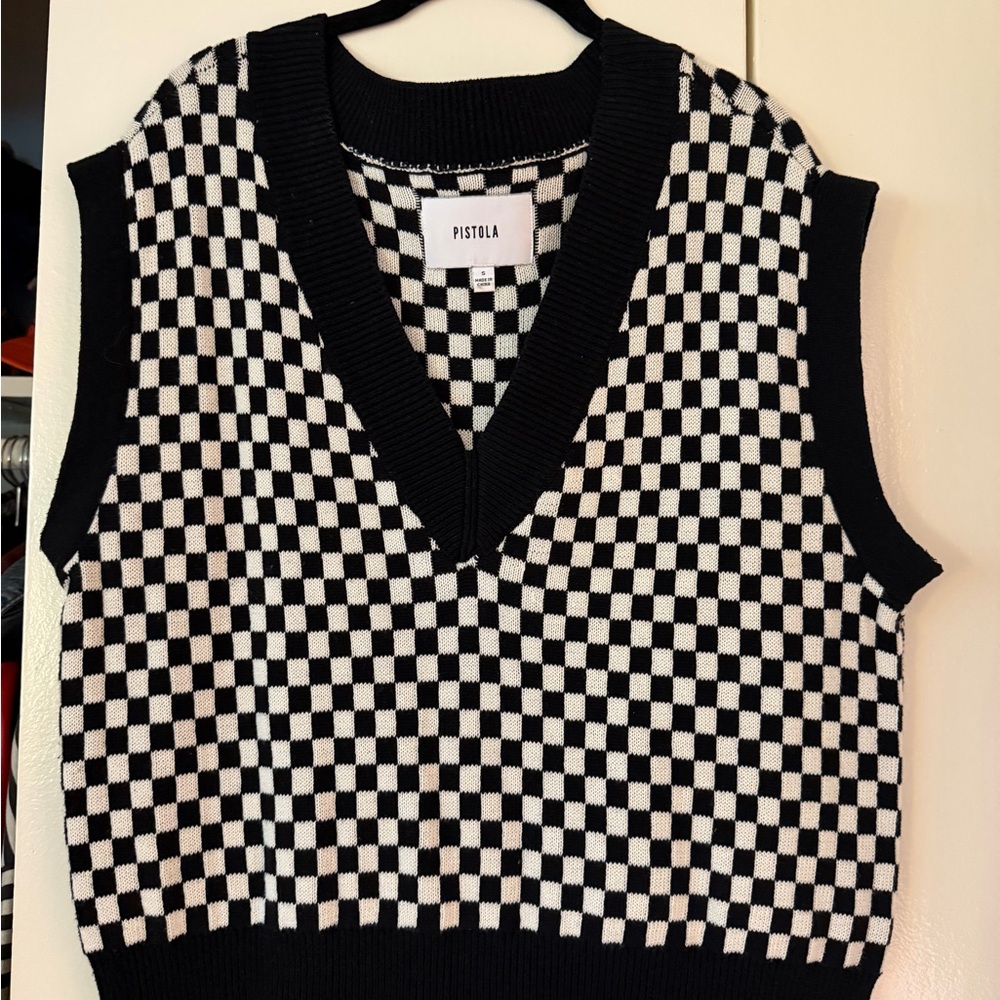 Pistola Monochrome Checkered Knit Vest